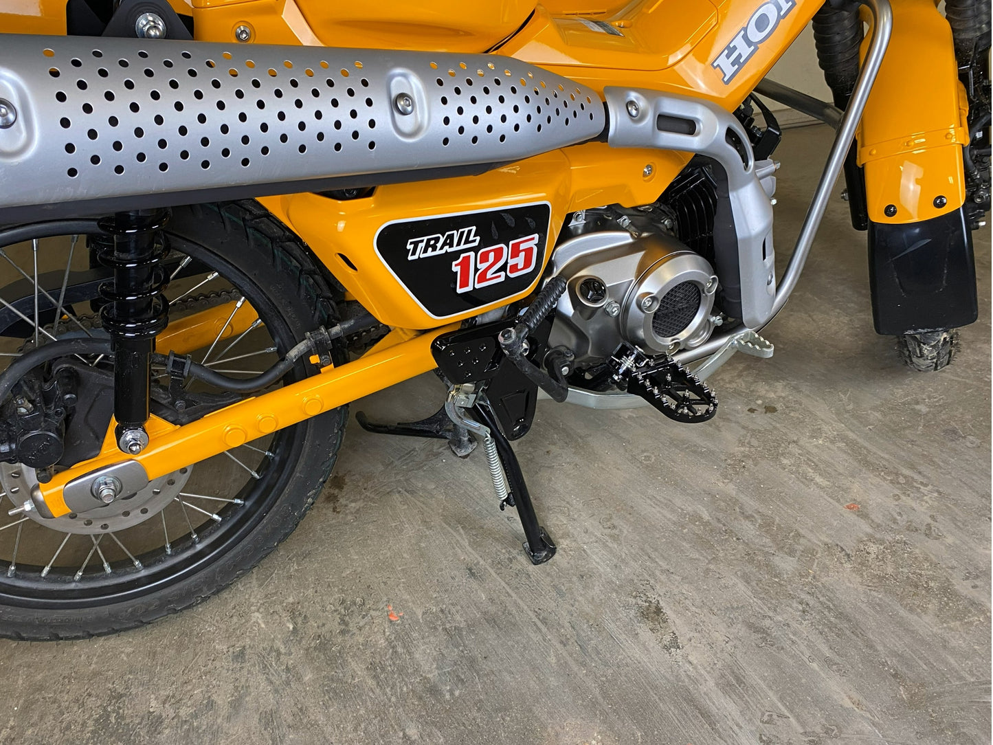 Honda CT 125 Trail and Hunter Cub 5 Inch CNC Aluminum Foot Pegs. Designed just for the Honda CT125 Trail and Honda CT125 Hunter Cub 2020 to Present Models